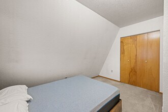 710 Nautilus Dr in North Pole, AK - Building Photo - Building Photo