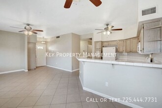 5225 W Reno Ave, Unit #118 in Las Vegas, NV - Building Photo - Building Photo