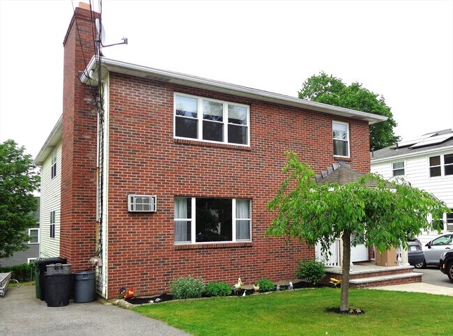 property at 185 Edenfield Ave