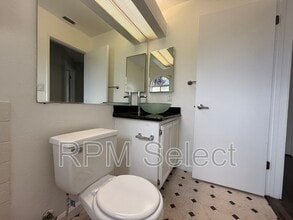 9075 Mirassou Ct in Sacramento, CA - Building Photo - Building Photo