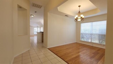 205 Dorsett Ct in Irving, TX - Building Photo - Building Photo