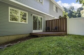 35 B Gates Rd in Worcester, MA - Building Photo - Building Photo