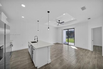 328 Gordon Ave S in Lehigh Acres, FL - Building Photo - Building Photo