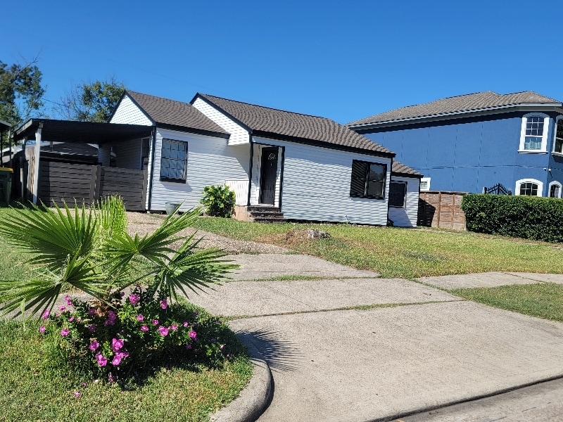 1112 Sunset Dr in Pasadena, TX - Building Photo