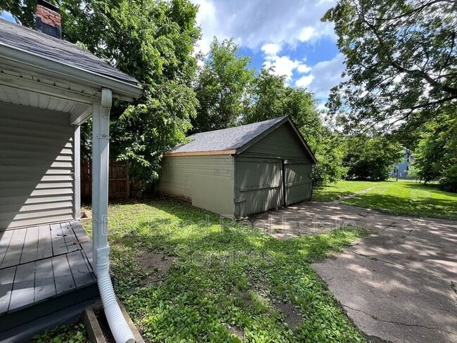104 Moore St in Middletown, OH - Building Photo - Building Photo