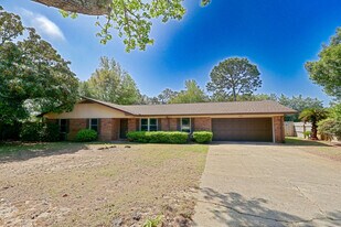 3363 El Portal St in Gulf Breeze, FL - Building Photo