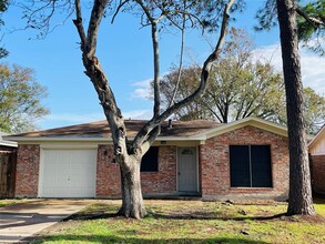 313 S Carroll St in La Porte, TX - Building Photo - Building Photo