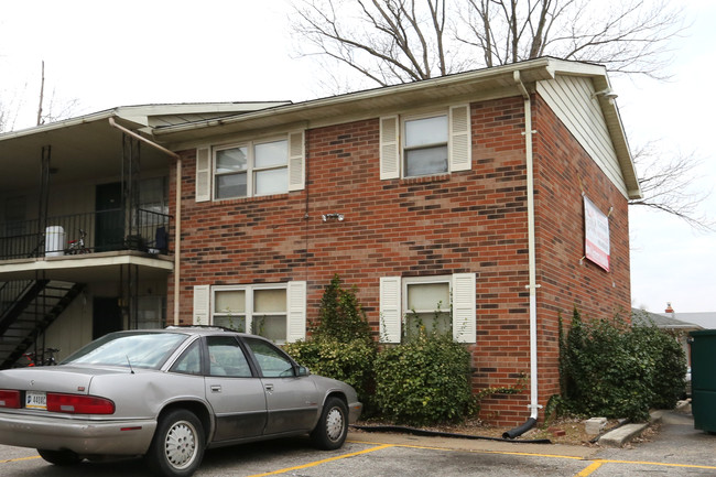 Pollack Apartments in Evansville, IN - Foto de edificio - Building Photo