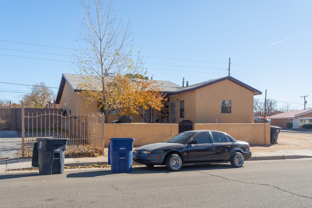 1720 Arno St SE in Albuquerque, NM - Building Photo