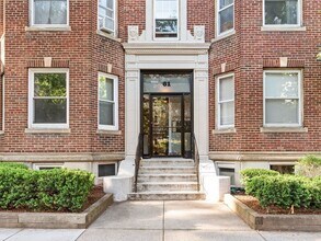 61 Thatcher St in Brookline, MA - Building Photo - Building Photo