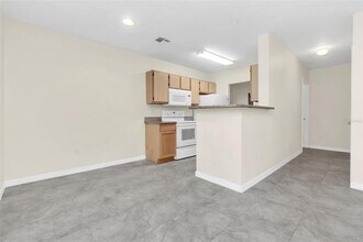 4328 S Kirkman Rd in Orlando, FL - Building Photo - Building Photo