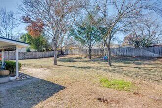 11512 Oak Trail in Austin, TX - Building Photo - Building Photo