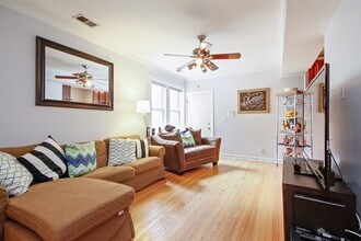 1436 W Roscoe St in Chicago, IL - Building Photo - Building Photo