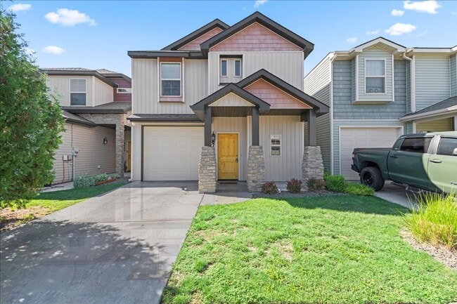 property at 8773 W Evening Star Ln