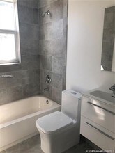 402 NW 12th Ave-Unit -210 in Miami, FL - Building Photo - Building Photo