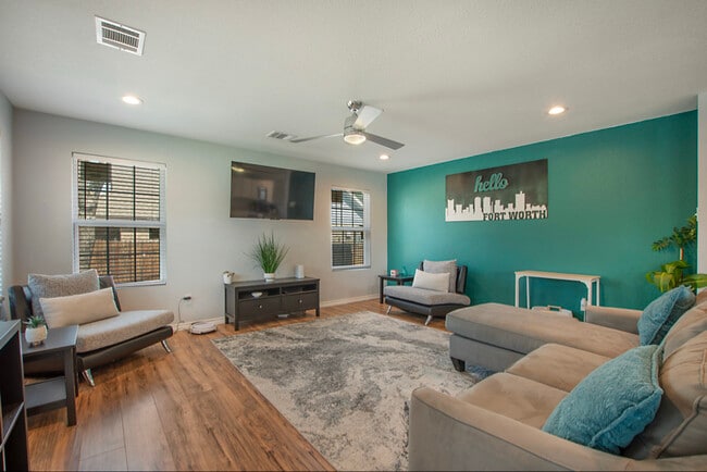 property at 958 E Allen Ave