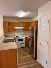 240 Swaying Pine Ct in Crestview, FL - Building Photo - Building Photo