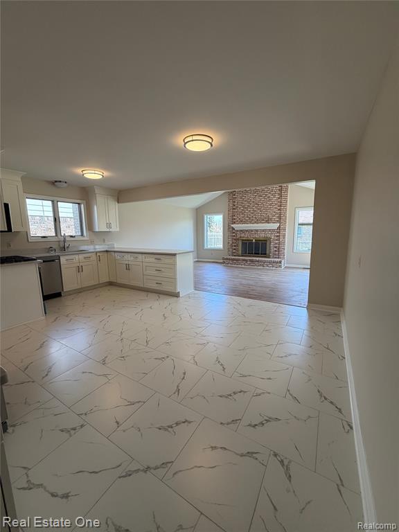 36552 Melbourne Dr in Sterling Heights, MI - Building Photo - Building Photo