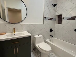 139 Autumn Ave in Brooklyn, NY - Building Photo - Building Photo