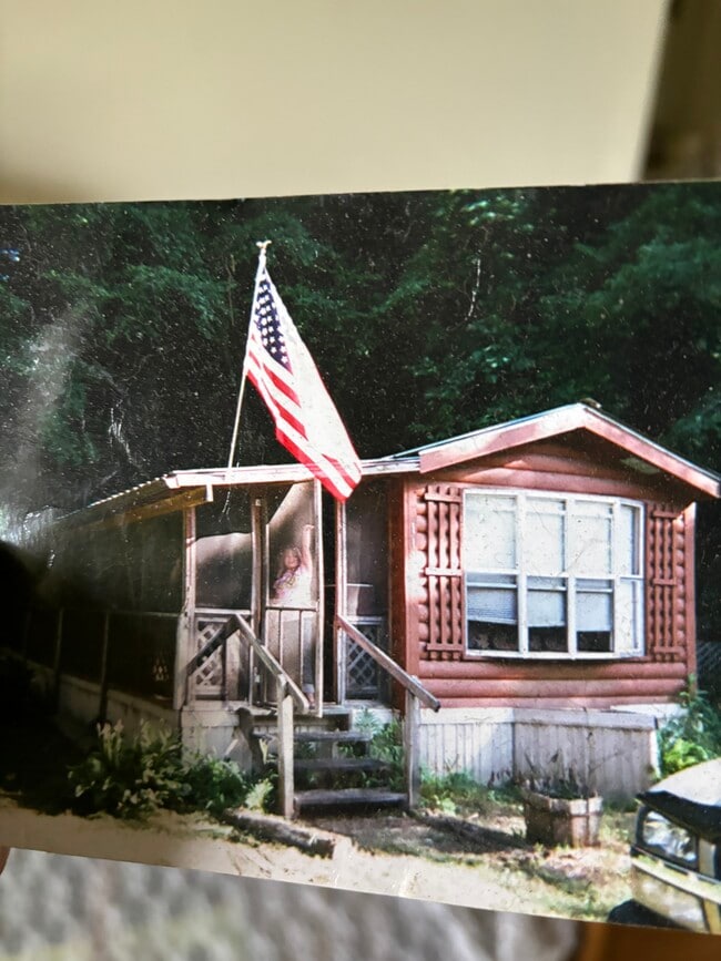 property at 1114 Mockingbird Ln