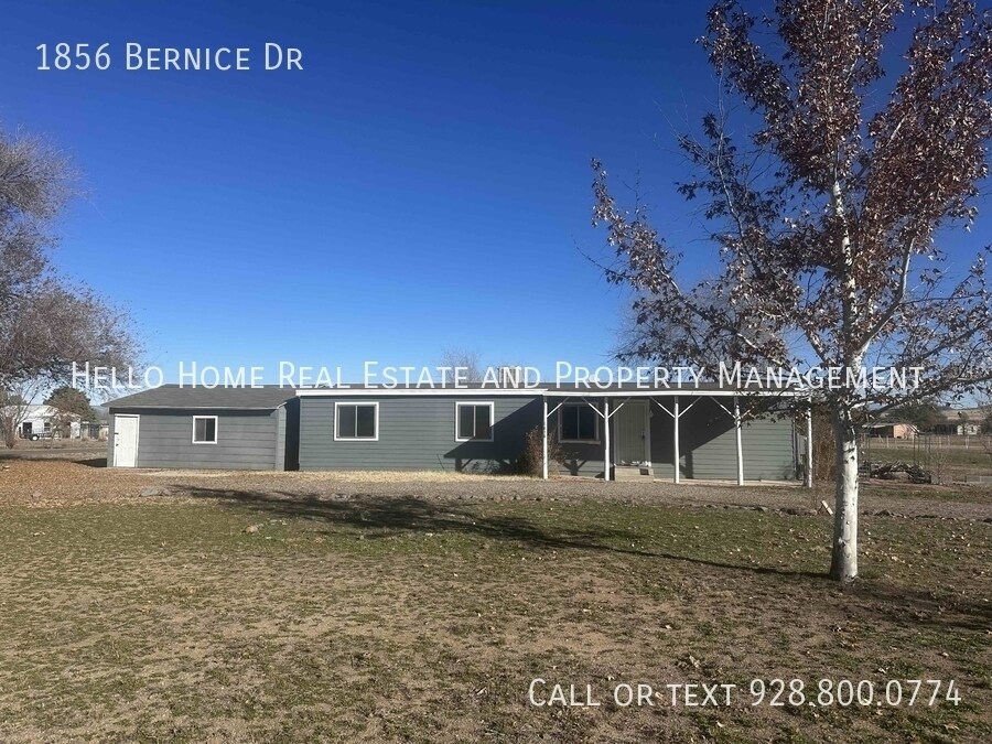 1856 Bernice Dr in Chino Valley, AZ - Foto de edificio