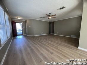 3221 Prichard Pl in Schertz, TX - Foto de edificio - Building Photo