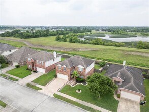 6407 Hillock Ln in Pearland, TX - Building Photo - Building Photo