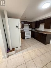 6359 Plowmans Heath in Mississauga, ON - Building Photo - Building Photo