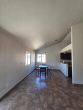 6534 N 71st Ave in Glendale, AZ - Foto de edificio - Building Photo