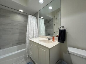 3705 54th Dr W in Bradenton, FL - Building Photo - Building Photo