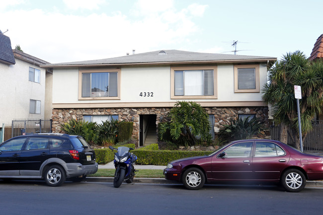 4332 Ventura Canyon Ave in Sherman Oaks, CA - Building Photo - Primary Photo