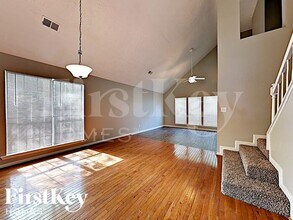 852 Shore Dr in Lithonia, GA - Building Photo - Building Photo