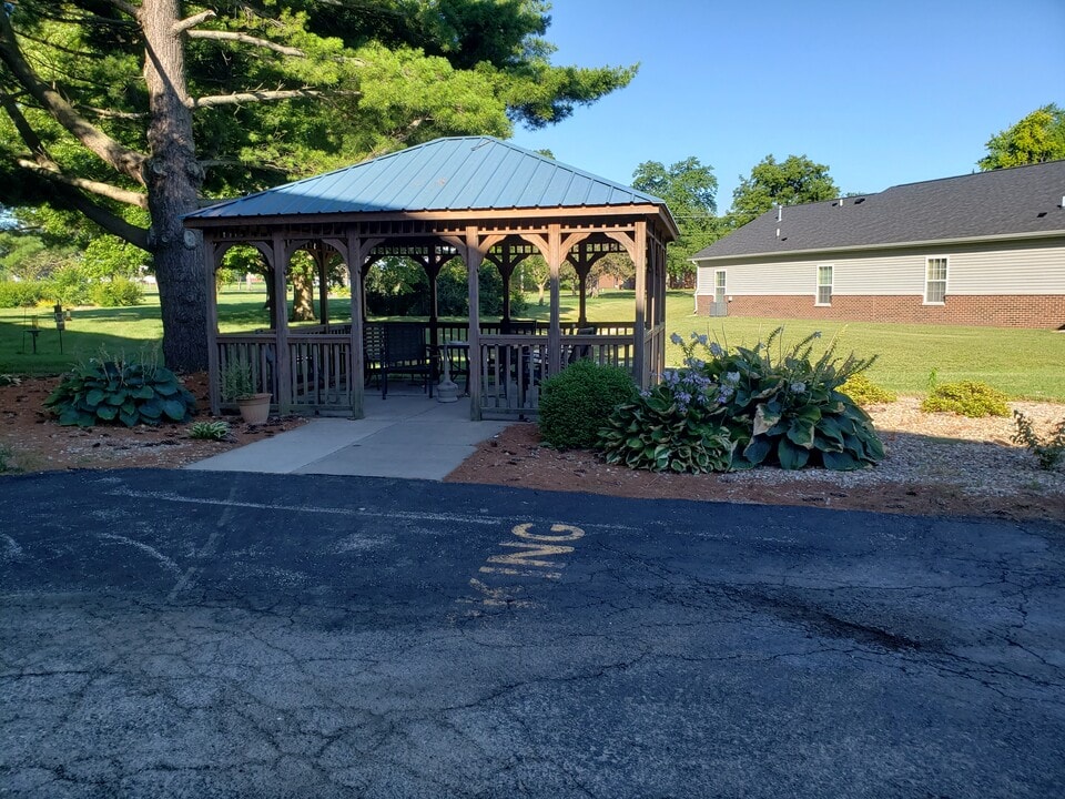 Laborer's Home Development IV in Jacksonville, IL - Building Photo