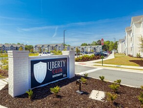 Liberty Club in Hinesville, GA - Building Photo - Building Photo