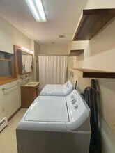 2552 Malletts Bay Ave, Unit 1 in Colchester, VT - Building Photo - Building Photo