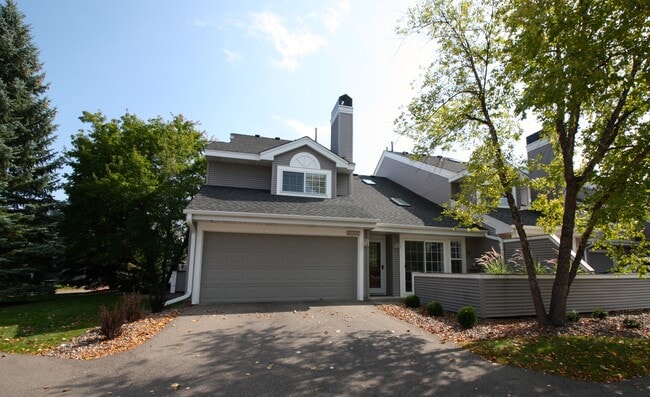 15805 24th Ave N., Unit A in Plymouth, MN - Building Photo - Building Photo