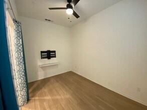 1118 Via Lucero in Oceanside, CA - Building Photo - Building Photo