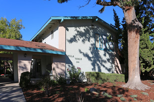 Villa Verde Apartments in Fremont, CA - Foto de edificio - Building Photo