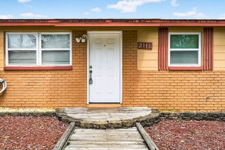 2146 Ranchita Trail in Holiday, FL - Building Photo - Building Photo