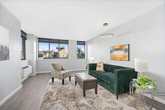 300 Newark St. in Hoboken, NJ - Building Photo - Building Photo