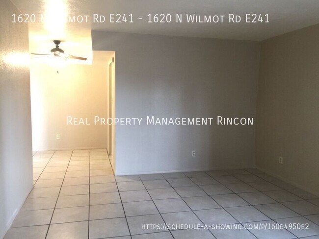 1620 N Wilmot Rd in Tucson, AZ - Building Photo - Building Photo