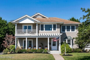 306 Ocean Rd in Spring Lake, NJ - Building Photo