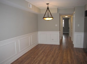 10702 S Depot St, Unit 106C in Worth, IL - Building Photo - Building Photo