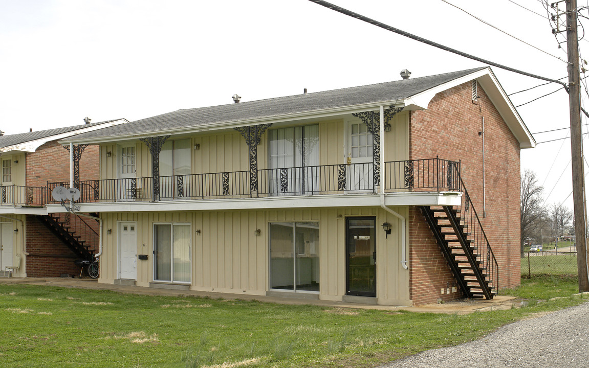 21-24 York Port Dr in Shiloh, IL - Foto de edificio