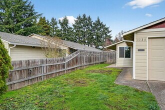 1920 S Alpine St in Cornelius, OR - Building Photo - Building Photo