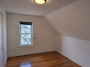 12 Newbern Ave, Unit 2 in Medford, MA - Building Photo - Building Photo