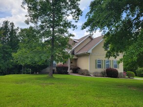 310 Hillridge Cove in Lizella, GA - Building Photo - Building Photo