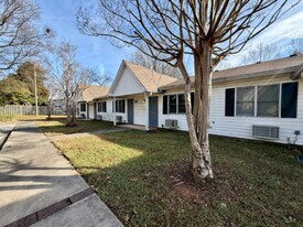 1442 Riverview Rd in Rock Hill, SC - Building Photo