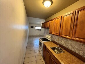 3171 Mc Sherry Dr in Lake Worth Beach, FL - Building Photo - Building Photo