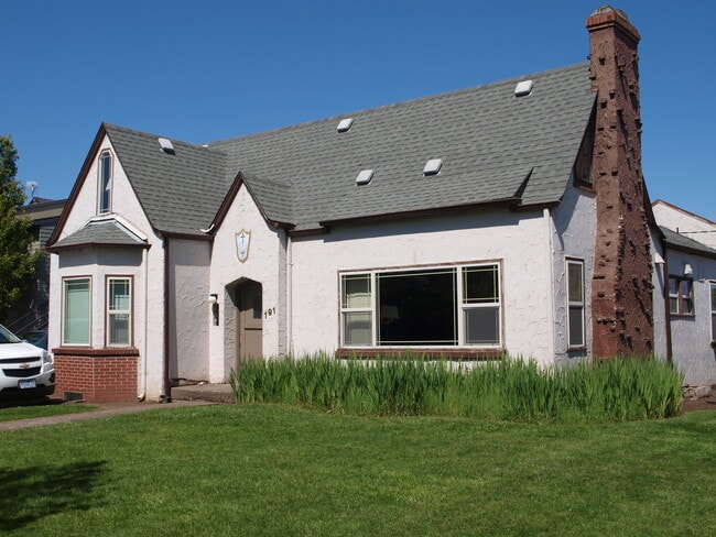 191 E 19th Ave in Eugene, OR - Foto de edificio - Building Photo